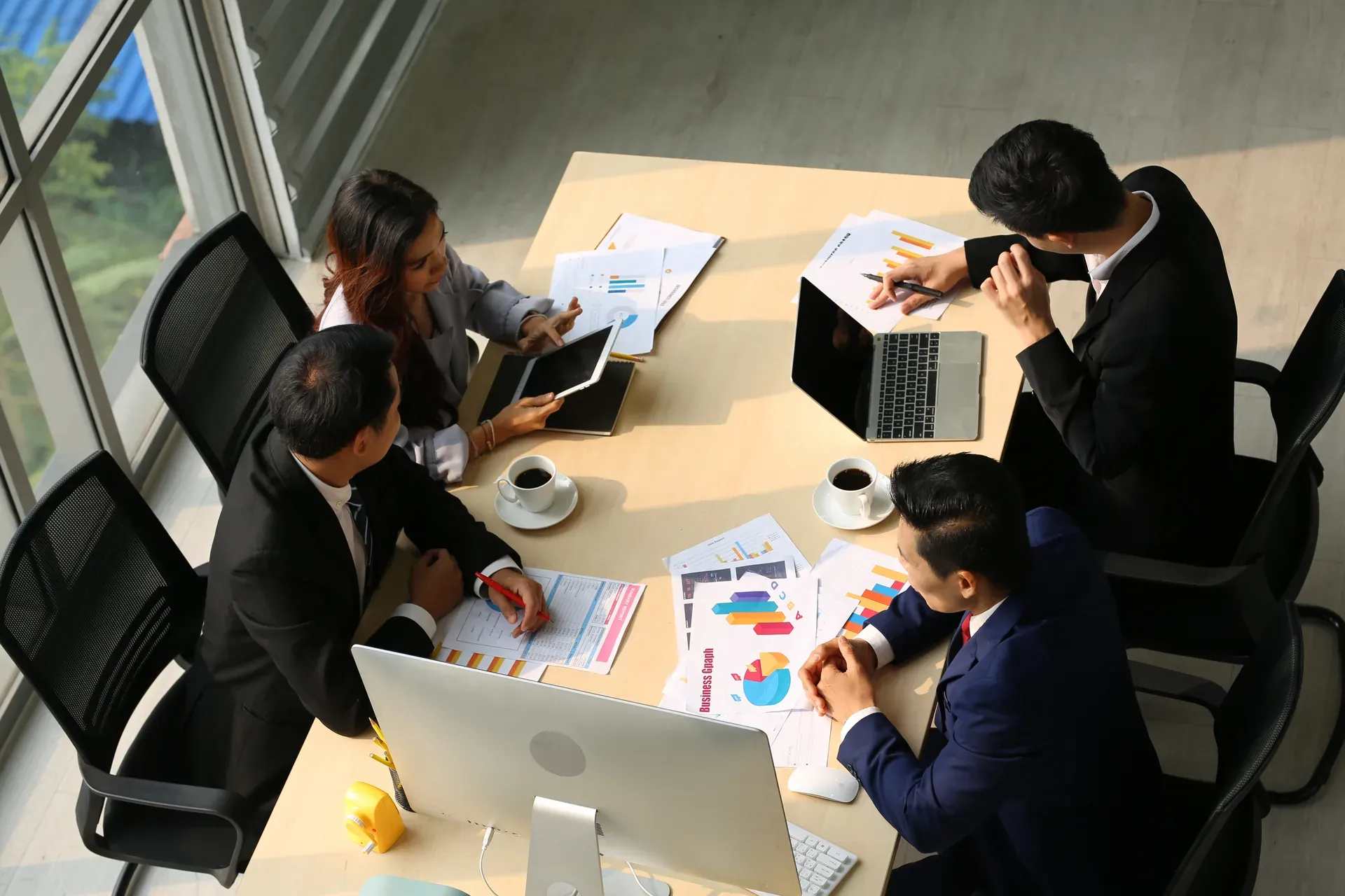 Equipo de Outsourcing Disruption en reunión de trabajo